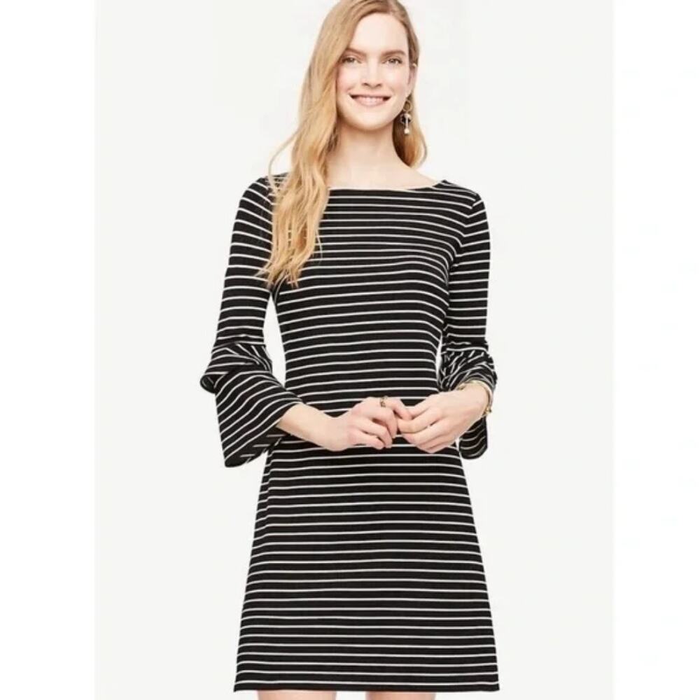 Ann Taylor Black & White Striped Bell Sleeve Mini Dress - Size 2 - Stretch Knit‎